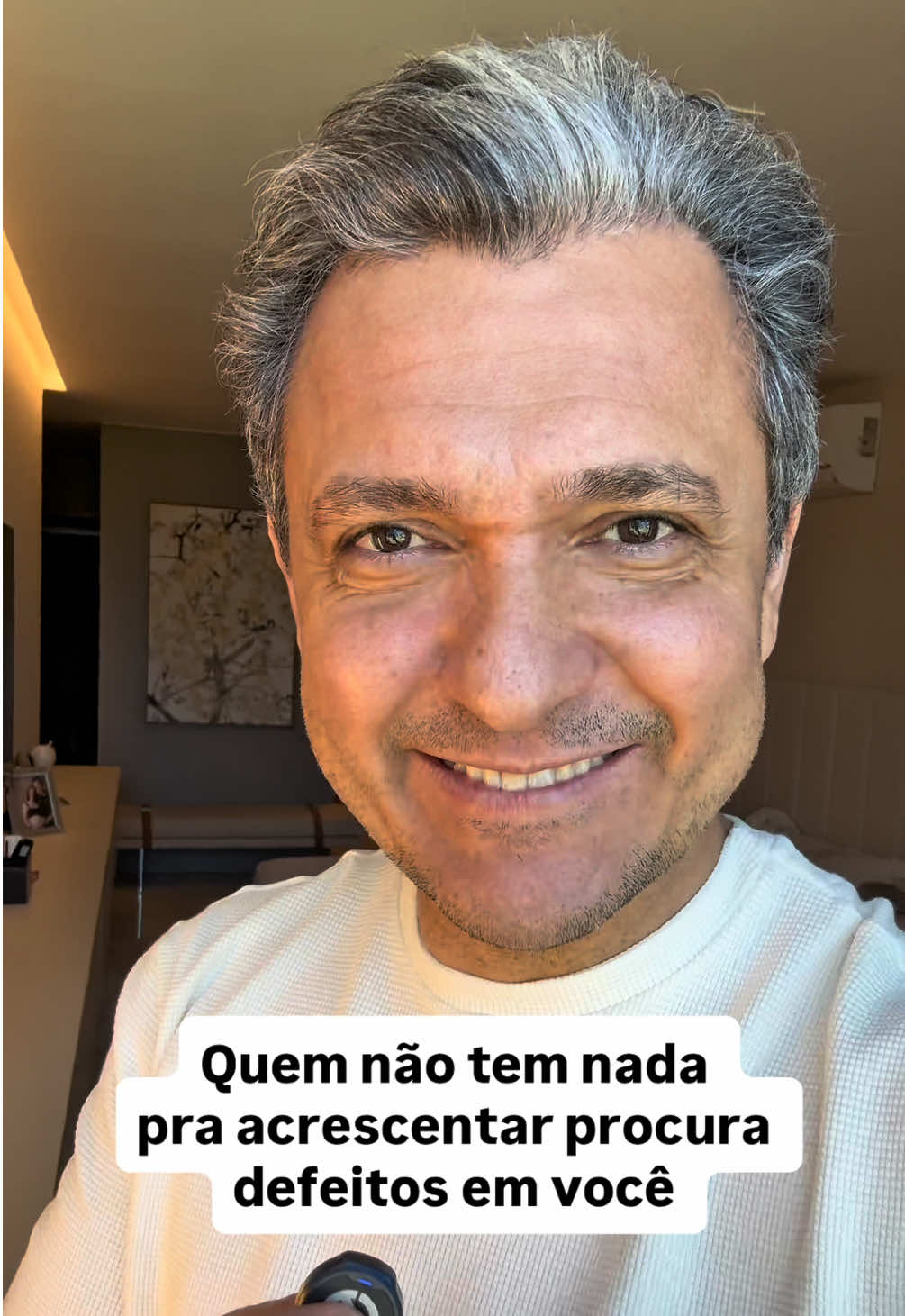 Quem é grande não precisa te diminuir. E quem tenta te derrubar… só mostra o vazio que carrega. ⚡ Se você concorda, deixa um ❤️ e manda pra alguém que precisa ouvir isso hoje. #ArthurLuis #FalaSucesso #viral #motivação