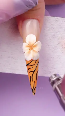 POV:it’s September nail 🍁🍂🌼 #saviland product used: 🔥 Wireless Airbrush Machine ✨ Ready-to-Use Airbrush Gel Nail Polish 💅 Builder Nail Gel Kit 💗 Follow us for more nail hooks & interesting nails things #fypage #nailinspo #savilandairbrushgelpolish #nailartist 