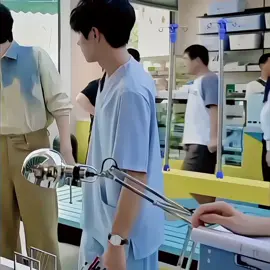 Is there something stuck in your pants son? #liuxuancheng #revengedlove 