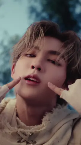 BUS BEATS BOUNCE BANG BUS - BB OFFICIAL MUSIC VIDEO OUT NOW! YouTube: TADA LABELS 🔗: https://youtu.be/-NKioeH1iwQ  MUSIC ON ALL STREAMING  🔗: Becauseofyouishine.lnk.to/BUSBB  #BUS_BB_MV #BUS_BB #BUSbecauseofyouishine #SONRAYMUSIC
