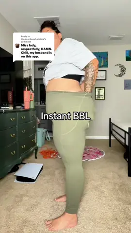 Replying to @the.sourdough.sisters halara leggings give an instant bbl #halaraleggings #midsize #plussize #leggings #tiktokshopcreatorpicks 
