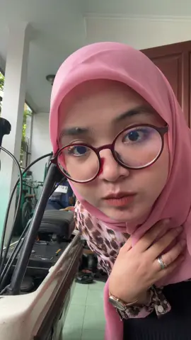 Udah mirip sister hong blm?  #ikutinaku #ikutingendis #setoroutfitceunah #setoroutfit 