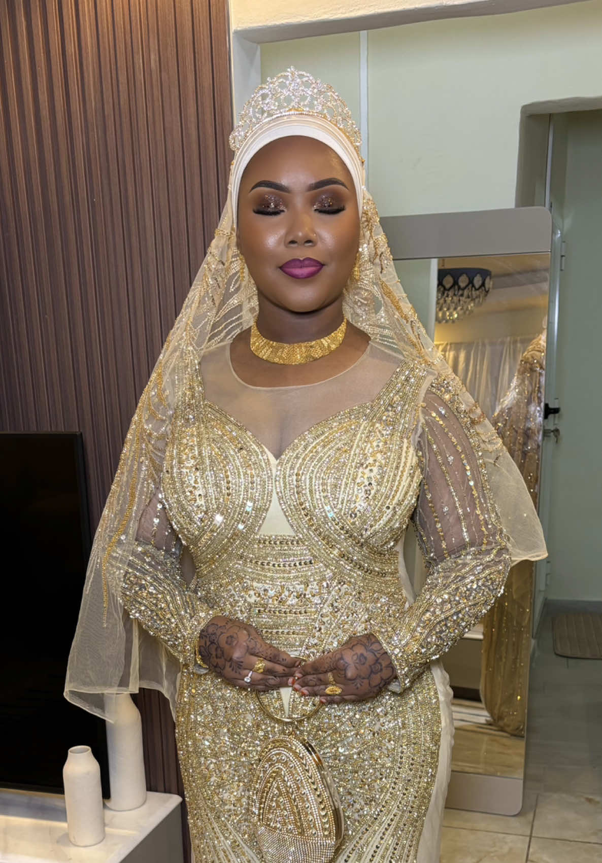 Bride: Naoumi | 📍Mamoudzou🌴 Mise en beauté na Attaché foulard 💅🏾 #uzuribynahyaa #mayotte976🇾🇹🌴🤣foryoupage #makeuptransformation #fypシ #makeup 