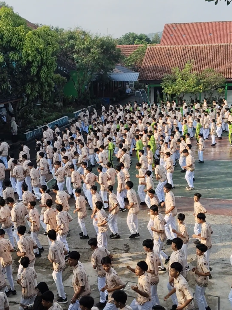 day 1 smua cwo di hukum🥰#random #fyp #4u #akunkelas 