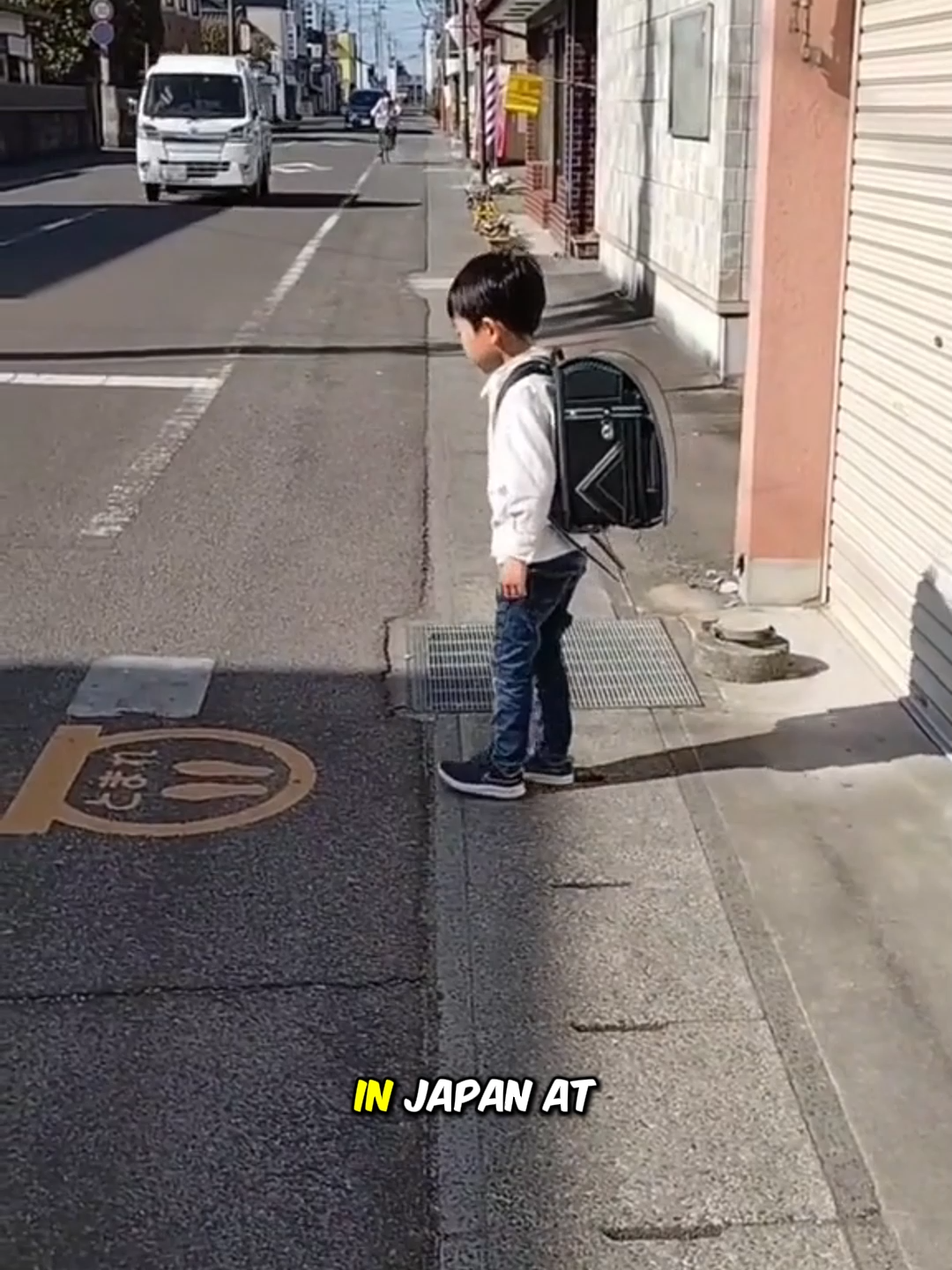 How to cross the street in different countries
