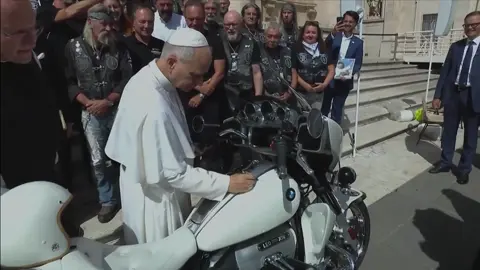 POPE LEO XIV SIGNS MOTORBIKE FOR CHILDREN’S CHARITY AUCTION At his general audience today, September 3, in St. Peter’s Square, Pope Leo XIV signed a white motorbike bearing a “LEO XIV” license plate. The motorbike, gifted by the Jesus-Biker motorcycling group, will be auctioned to support a children’s aid project in Madagascar. According to the group, the bike, designed after the popemobile, will serve as a “traveling symbol of faith, solidarity, and peace.”