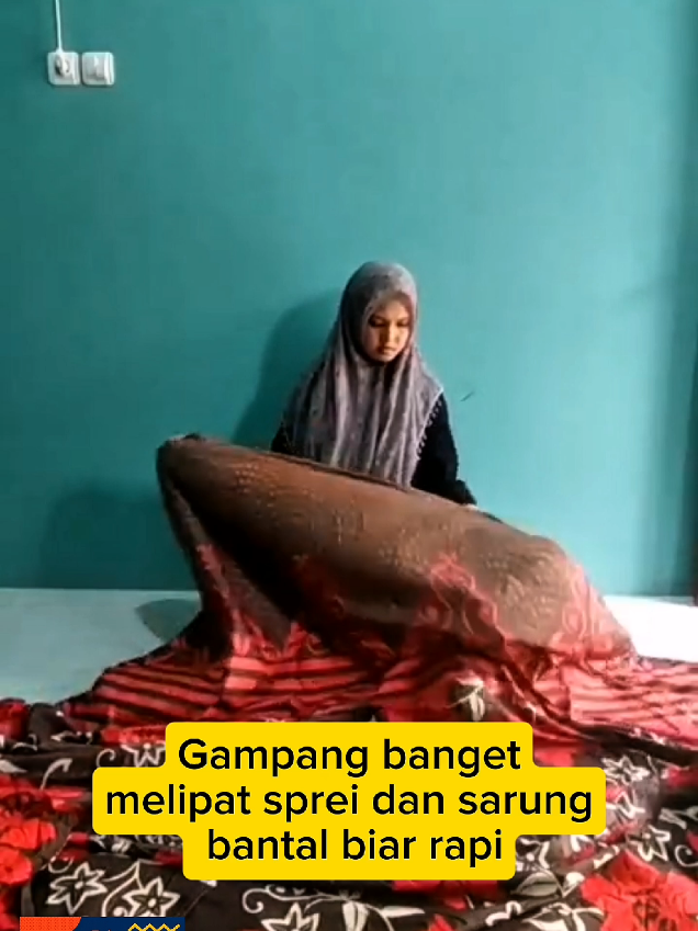 Melipat sprei dan sarung bantal di jamin rapi👍#fyp #semuaorang #hiburan #konten #4upage 