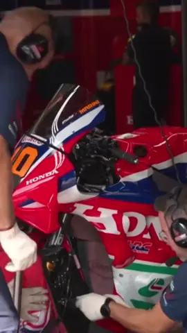 WITH LUCA MARINI, HONDA IS STEP BY STEP STARTING TO RISE FROM THE DECLINE #valentinorossi #legend #motogp 