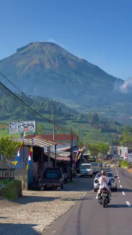 Gagah banget Gunung sindoronya  . . . #aestheticvibes #mettosmile #fyp @Wonderful Indonesia @Pesona Indonesia 