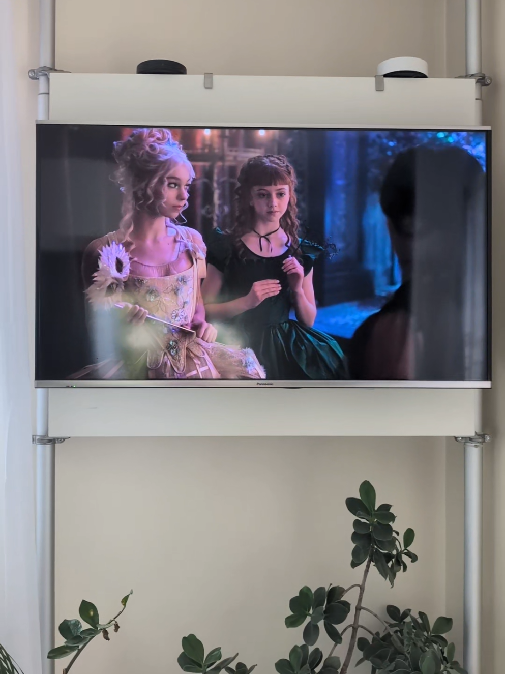 my girls are so pretty wth #fyp #wednesday #wednesdaynetflix #wednesdayseason2 
