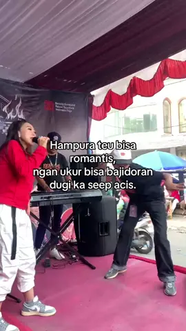 Kumaha atuh neng ?  #bajidor #mojangkarawang #fypシ #urangsunda #jogetkeun 