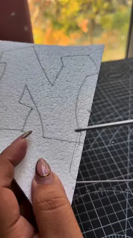 Cutting letter N with styrofoam #ASMR #RelaxingVibes #Satisfying #fyp 