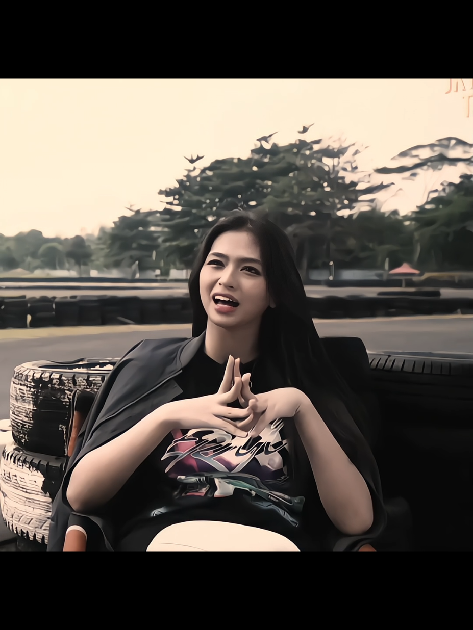 your world is my world @Kathrin🌺  #kathrinajkt48 #kathrinairene #jkt48 #jkt48newera #fyp 