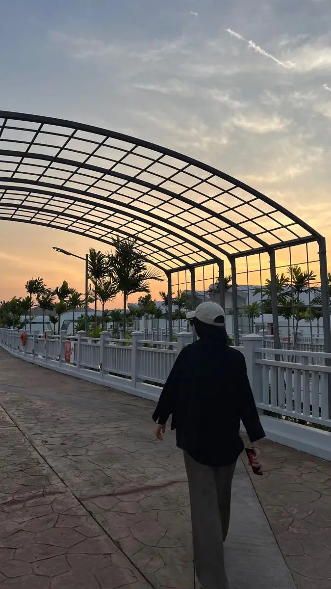 🌿 Keindahan alam sekitar: sore yang santui ⛅ #place#to#walk#foryouu#fypdongggggggg 