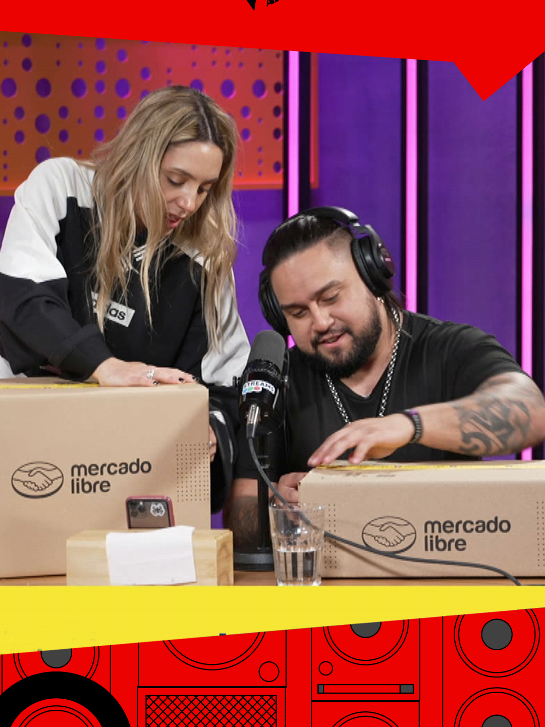 Leandro fue el elegido por el público para volver a participar en #LaVozArgentina 🎤 Así como a él le llegó esa segunda oportunidad que tanto buscó gracias a #ElREgreso,  a ustedes en sus casas también porque con Mercado Libre, lo que buscás te llega 📦💛