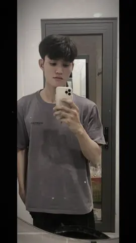Nhưng đến bây giờ phải bước tiếp với những u sầu :((#CapCut #xuhuongtiktok #nhachaymoingay🎧 #xuhuon 