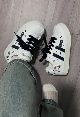Giày hello kitty mũi sò #cuocduanhasangtao #reviewgiaydep #chiendichnhasangtao #xuhuongtiktok 