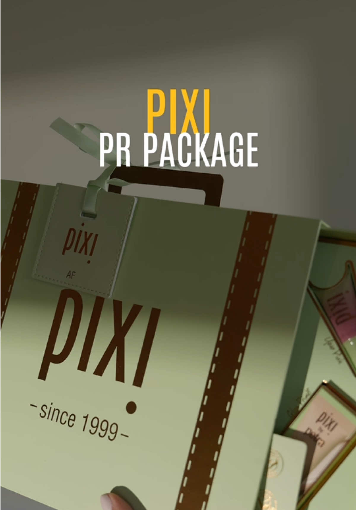 My favorite days is when I get some @Pixi Beauty packages 😍 now to complete my travel essentials bag! #prpackage #prunboxing #beautyphotographer 