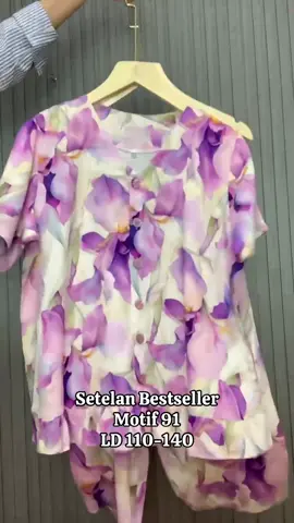 Setelan Baju Tidur PEONY ada motif baru nih! Cantik banget, pastinya nyaman dipakai untuk sehari-hari 🥰 #bajutidur #bajutidurwanita #setelanjumbo #bajutidurjumbo #piyamajumbo   