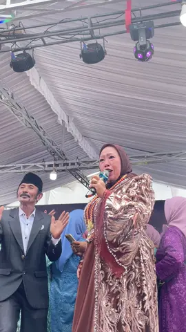 Lagu remix penghilang penat 🤣🤣🤣#jejakmoo #rewangrewangrewang #bundadordor #remixlampung 