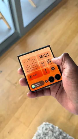 It’s so good 🙂‍↕️ You can order your @Samsung South Africa Galaxy #ZFlip7 now from @Telkom using the link in my bio. Bonus: You get to enjoy 3 months free of Amazon Prime Video subscription with this mobile deal. #TelkomxSamsung #UltraUnfolds