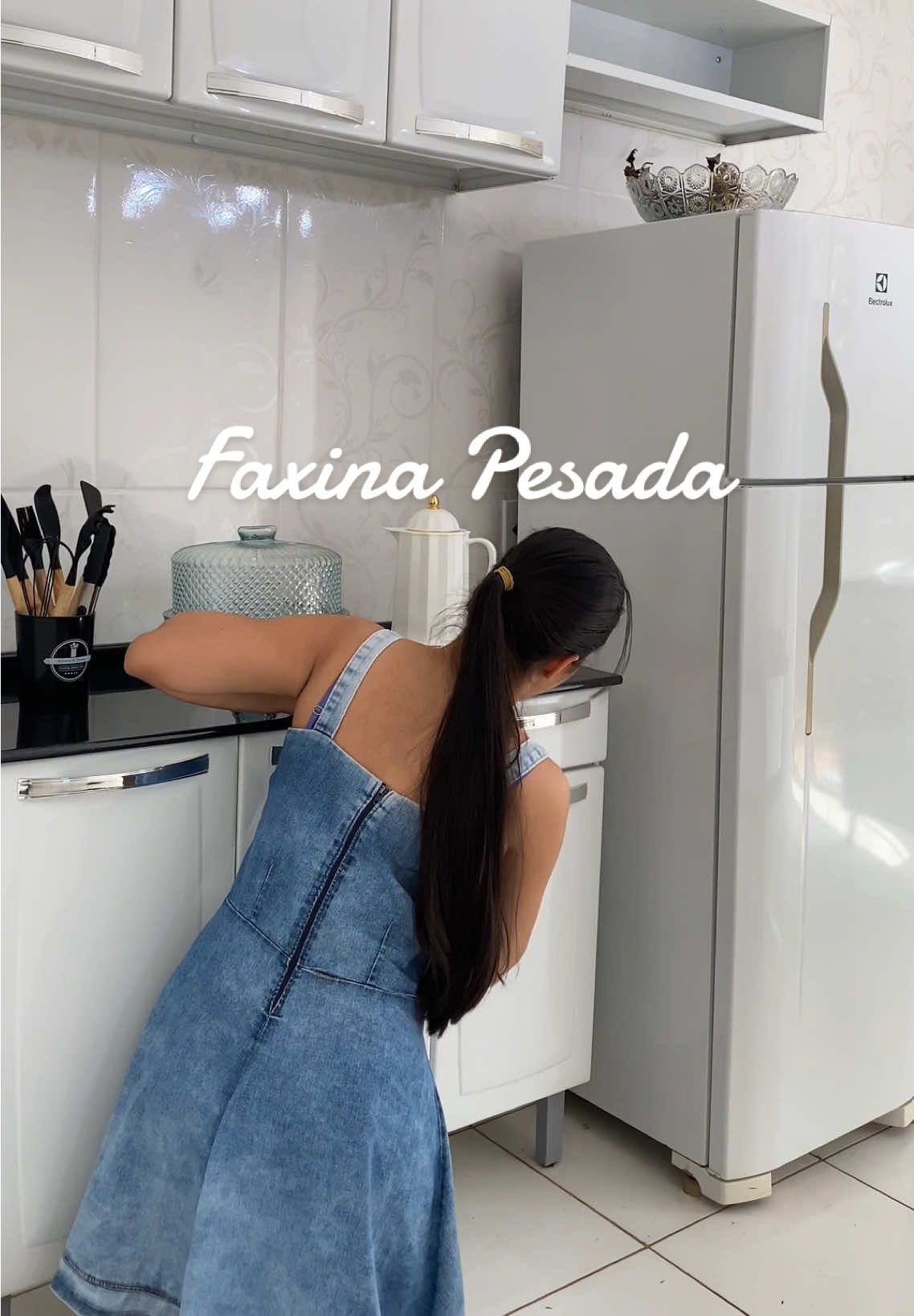 Dia de Faxina pesada na cozinha✨🫶🏻🥰#donadecasa #faxina #rotinadecasa #cleaning #limpezadacasa 