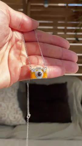 Don’t show her this necklace with a photo of your dog🥹 #PetsOfTikTok #projectionnecklace #personalizedgifts #petlover #dogowner 