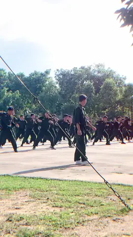 ráng đi mấy đứa còn hơn năm nữa thôi ra quân rồi   #xuhuongtiktok #CapCut #viralvideo #viral #pckb 