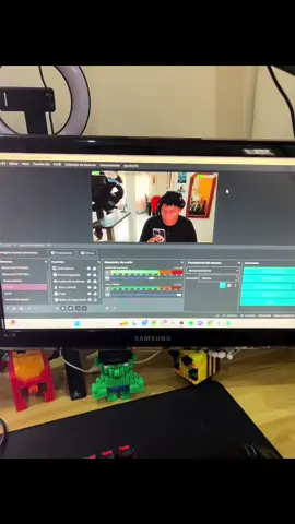 Seguimos firmes con los ojos en el premio #streamer #kickstreaming #motivacion #exitopersonal #superacion 