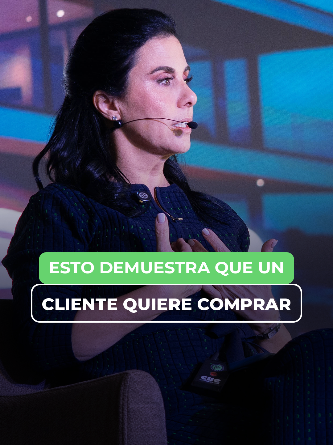 Las objeciones son parte del proceso de ventas 🤔 Cuando un cliente plantea dudas o preocupaciones, es una señal de que está comprometido en el proceso de toma de decisiones. Las objeciones no deben ser vistas como un obstáculo, sino como una oportunidad para profundizar, entender sus necesidades y ofrecer soluciones efectivas. Si un cliente no pregunta ni duda, es menos probable que haya un verdadero interés. La clave está en cómo manejamos esas objeciones con profesionalismo y confianza.  ¿Qué técnicas utilizas para responder a las objeciones de tus clientes? Compárteme tu experiencia en los comentarios 👇 #Ventas #Objeciones #Comunicación