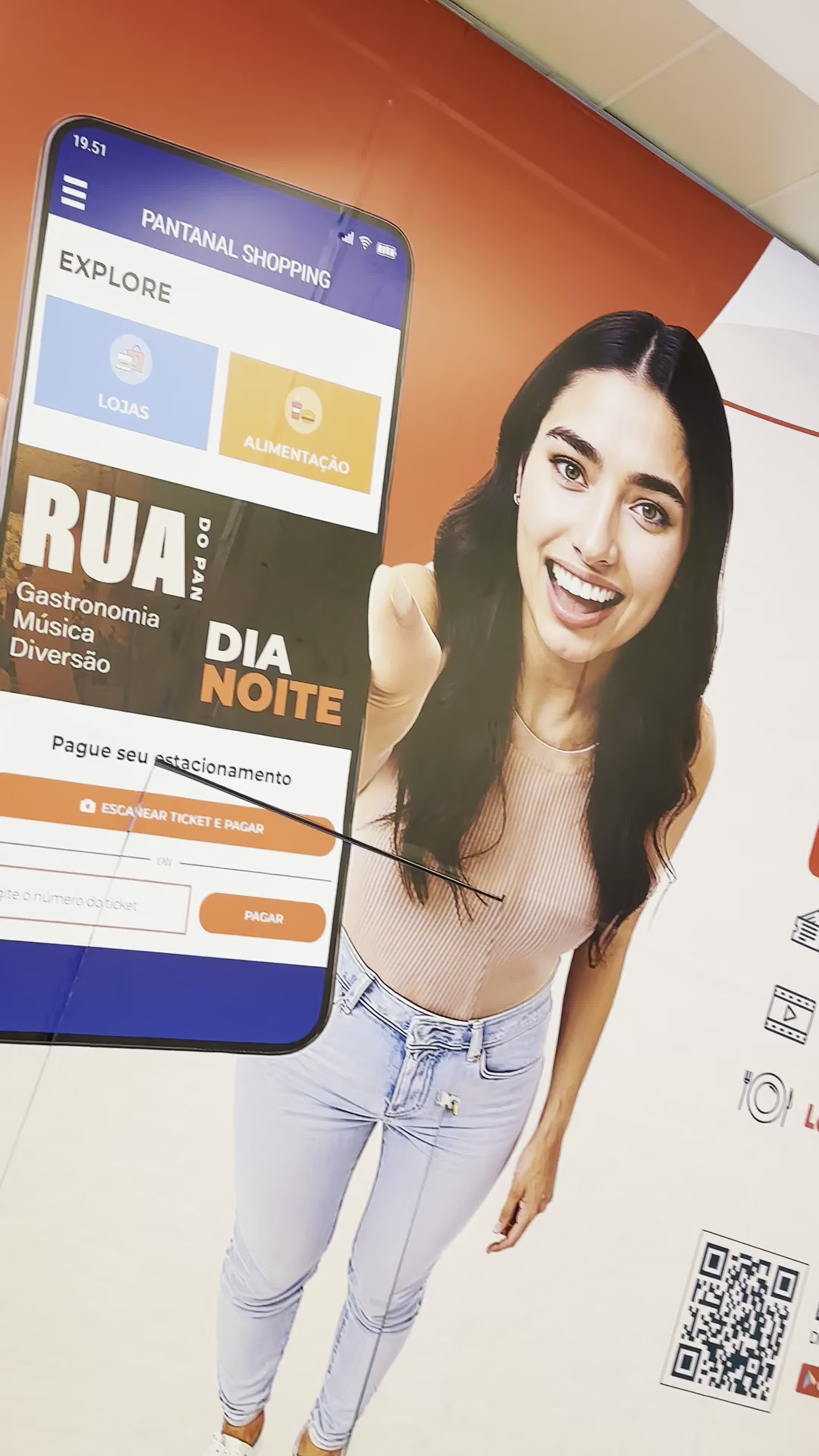 Já está sabendo da novidade? 📲 Agora com o App do Pan você tem 10% OFF no estacionamento! ✨ Baixe agora e tenha mais praticidade e economia na palma da sua mão. 🧡 #PantanalShopping #Desconto #Praticidade #VemProPan