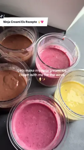 Ninja Creami Eis ist das beste 🥰❤️ Rezepte:  Option 1 : - 400g Vanille Protein Pudding - 2 Scoops Flavn Tasty Black& White Vanilla  - 20g Protein Pulver Vanille Vegan 🌱  - 150 ml Mandelmilch  Option 2: - 400g Protein Pudding Schokolade  - 2 Scoops Flavn Tasty Dark Cookie Crumbl - 150ml Mandelmilch - 20g Proteinpulver Vanille Vegan  Option 3: - 400g Vanille Protein Pudding - 2 Scoops strawberry white chocolate - Himbeeren und Erdbeeren Pürieren  - 100g Mandelmilch  #ninjacreamirecipe #ninjacreami #proteineisrezept #proteineis #eisselbstgemacht 