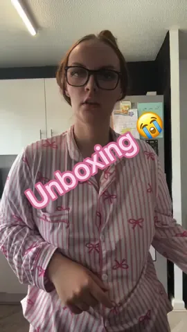 Chaotic unboxing 📦 can you tell I’ve never done this before? 😭#tiktokshop #unboxingvideo #parcels #products #yellowbasket 