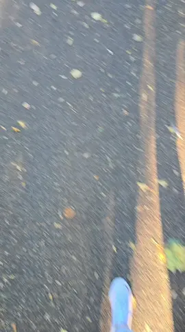 wiele razy slyszalam jak to ja sobie daje rade, jaka silna jestem, jak ogarniam. Tylko ja nie mam wyjscia i prawda jest taka, ze niechce byc tylko silna. Chce byc tez slaba, szczesliwa...