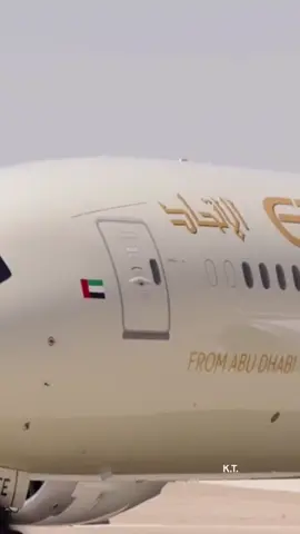 UAE President Sheikh Mohammed bin Zayed arrives in Riyadh, where Crown Prince Mohammed bin Salman receives him at King Khalid International Airport. #MBS #fypシ゚vira  #محمد_بن_سلمان  #ولي_العهد 