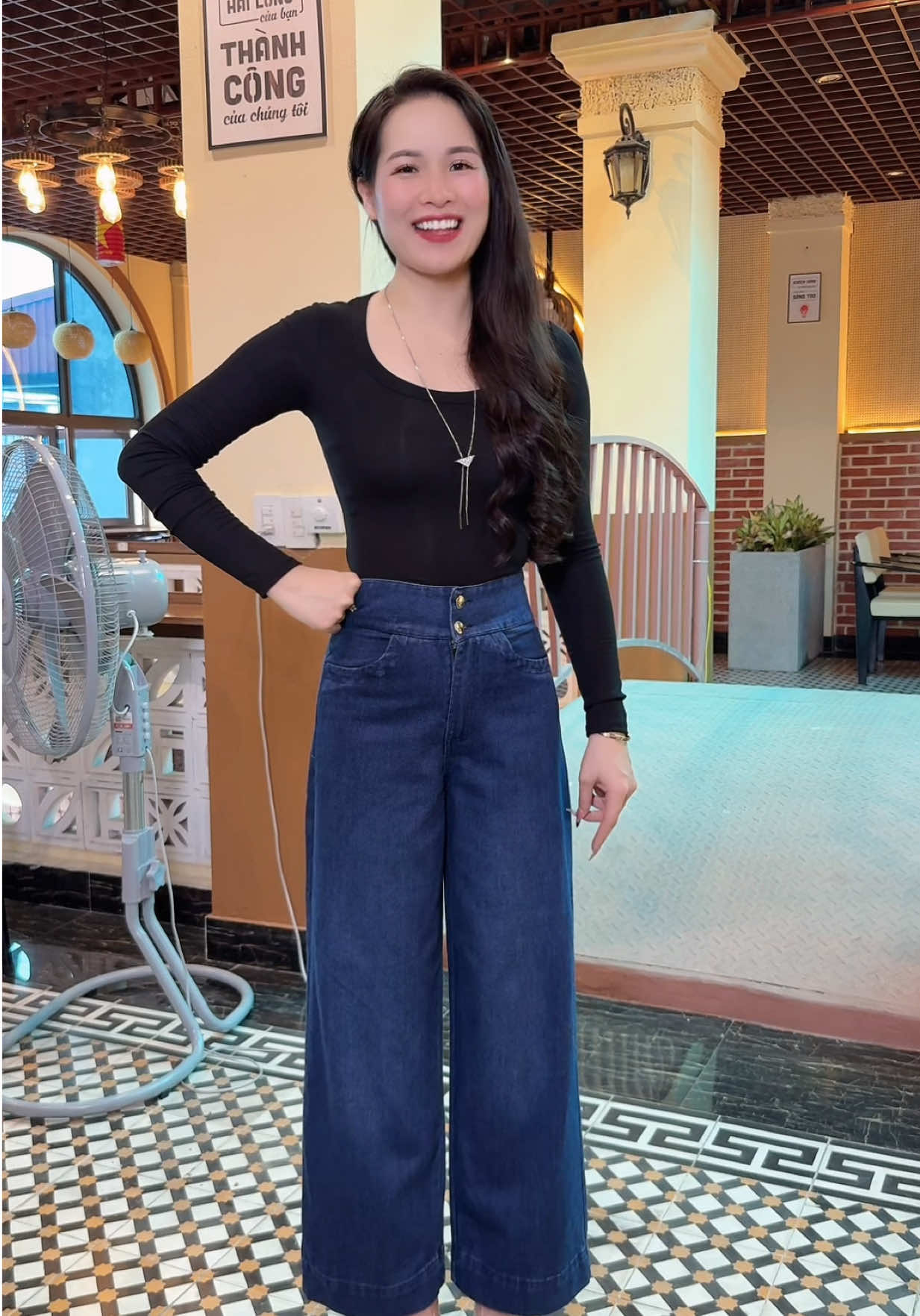 Quần jean xuông ống rộng đủ size số #quanjeanxuong #quanjeangiay #quanxuongjean #xuhuong #thinhhanh 