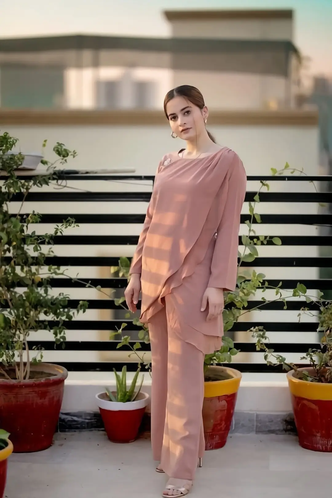#creatorsearchinsights Suggested title and hashtags Title: Summer 2025 Fashion Essentials #SummerFashion, #outfitinspo, #fashiontrends, #summervibes, 
