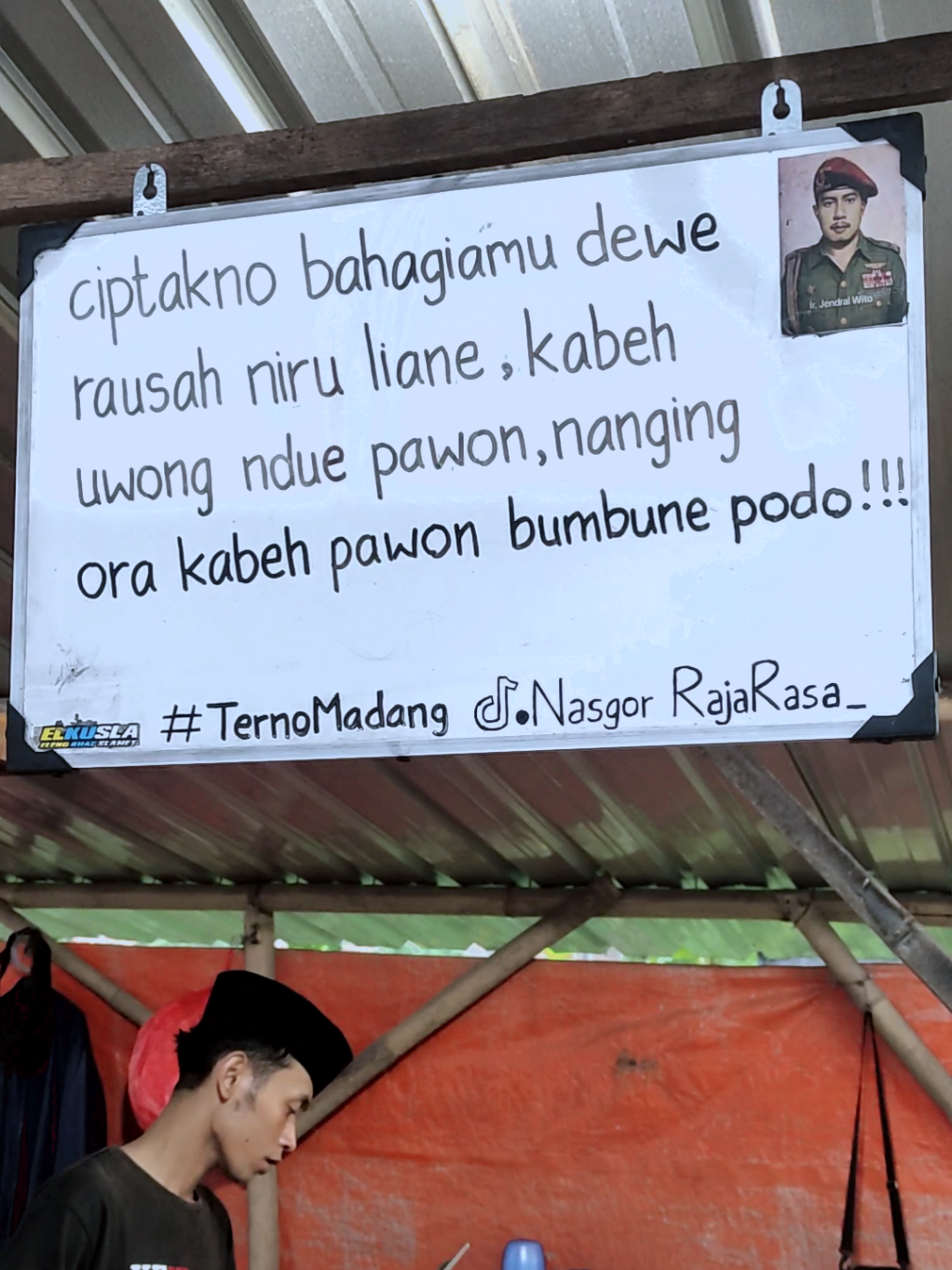 Lokasi: Nasi Goreng RAJARASA Etan Prapatan Ngumpul, Balong, Ponorogo. #quotes #jowostory #storyjowo #fyp #masukberanda #nasigorengrajarasa #ponorgo24jam #fyppppppppppppppppppppppp #jowopride #rombongannyeni #sampitak 