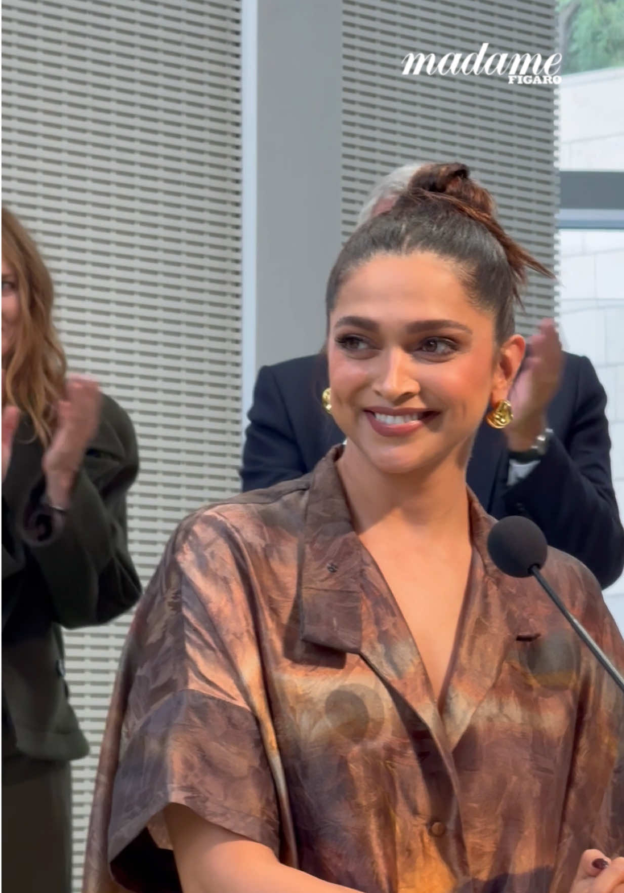 L’ambassadrice @deepikapadukone a décerné le @LVMHPrize 2025 à #soshiotsuki #LVMHPRiZE #LVMH #TikTokFashion #deepikapadukone 