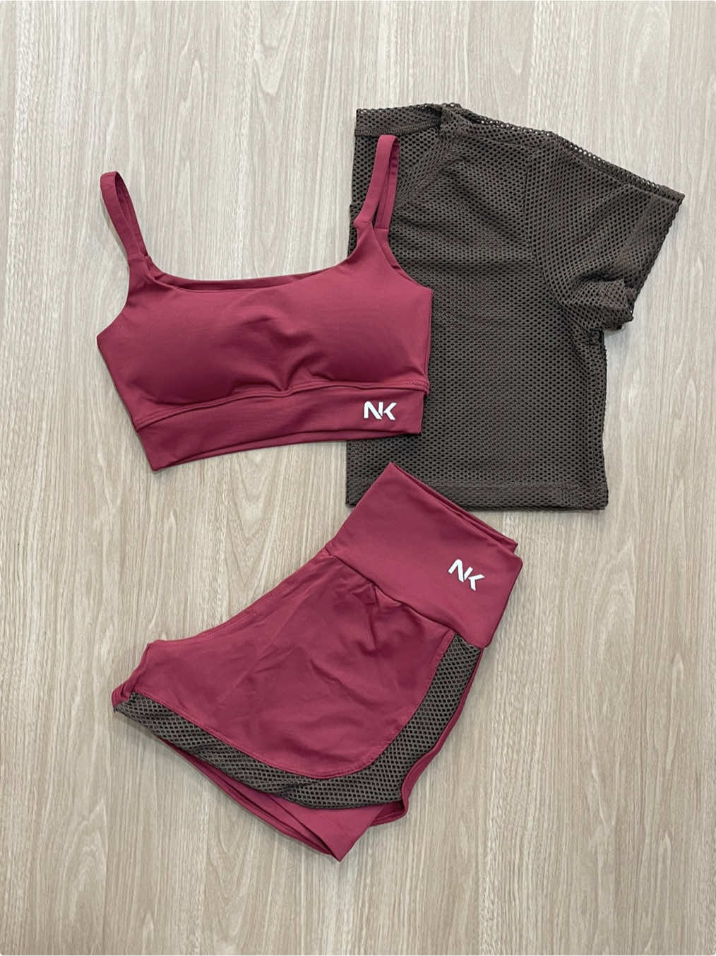 Comenta LINK 🤎🍂Trio Fitness, disponível na Shopee ID: AHQ-XGL-MWY Short duplo + Top + Cropeed  Feito em poliamida  Enviamos para todo Brasil 🇧🇷  📍Loja online em ipatinga-MG #lookfitness #lojaonline #lookfitnessdodia #modafitness 