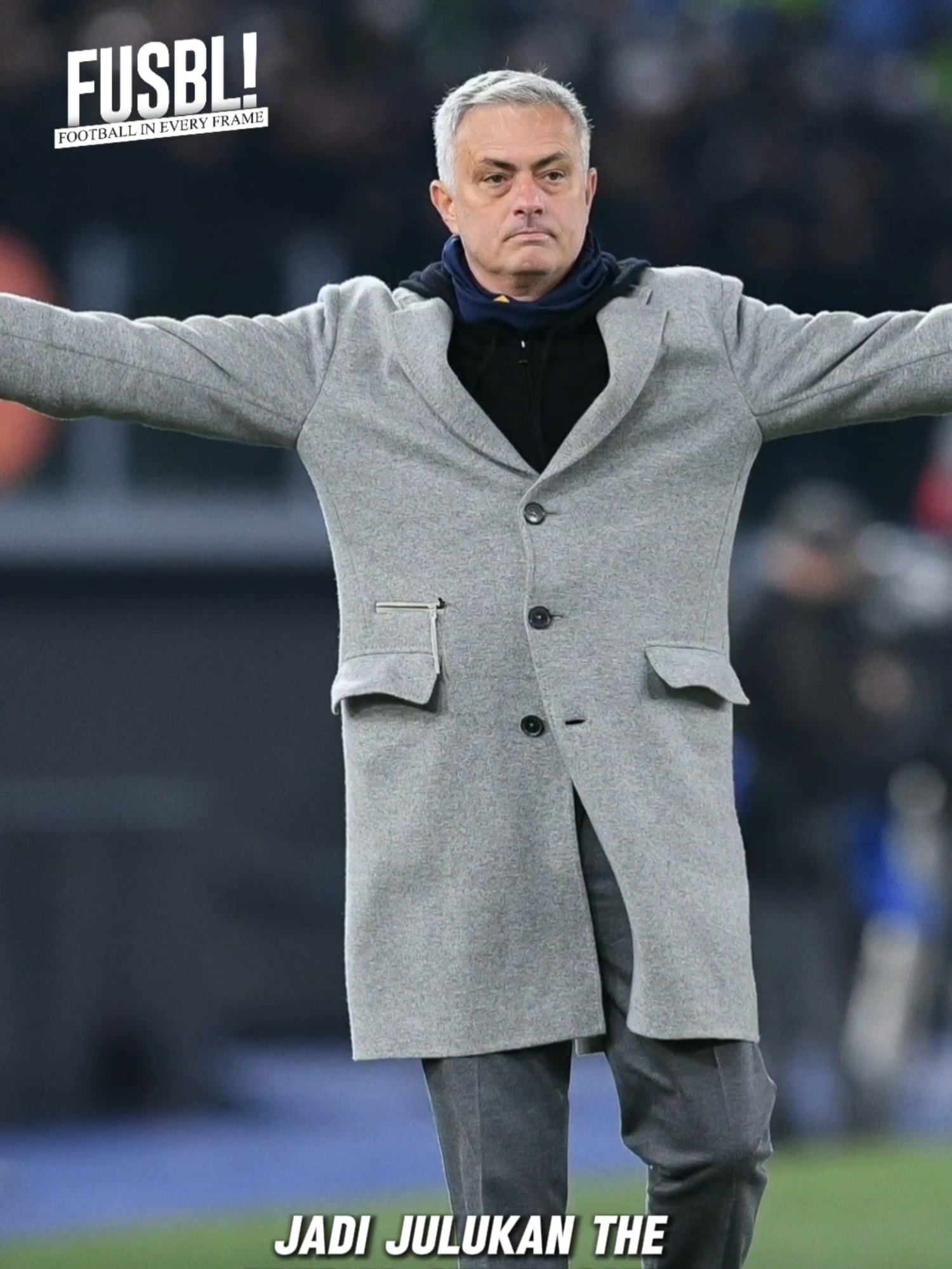 Mourinho: Dipecat Kok Malah Tajir? José Mourinho memang beda dari pelatih lain. Kalau kebanyakan manajer takut dipecat, Mou justru makin kaya setiap kali harus angkat koper. Terbaru, Fenerbahçe memutus kontraknya usai kalah dari Benfica di Liga Champions. Penyebabnya bukan hanya hasil buruk, tapi juga komentarnya yang pedas: Mourinho bilang Fenerbahçe tak akan bisa lolos fase grup Liga Champions dengan skuad sekarang, tapi di Liga Europa justru bisa sampai final. Ucapan itu bikin manajemen murka, dan Mourinho langsung dipecat di tempat. Namun, pemecatan itu justru jadi jackpot buat Mou. Ia mendapat kompensasi sekitar €15 juta atau setara Rp255 miliar. Itu menambah daftar panjang pesangon yang pernah ia terima: Chelsea pertama kali Rp357 miliar, Chelsea kedua kali Rp246 miliar, Real Madrid Rp340 miliar, Manchester United Rp340 miliar, Tottenham Rp357 miliar, dan Roma Rp59 miliar. Jika ditotal, uang pesangon yang sudah dikantongi Mourinho kini mencapai lebih dari Rp1,7 triliun. Wajar kalau ia dijuluki bukan hanya “The Special One”, tapi juga “The Payday One” karena tiap kali dipecat, rekeningnya malah semakin Tajir.