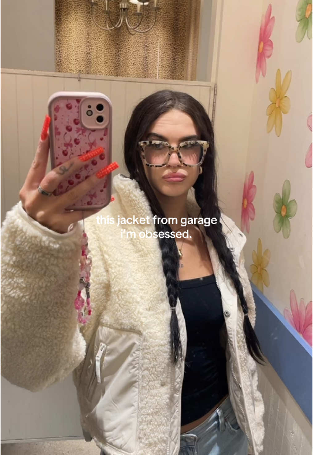 SO PERFFFFF. @Garage Clothing  #garagepartner#iweargarage#fashiontok#fallfashion#fallinspo#falljacket#viraljacket#garageclothing#tryon#viral_tiktok