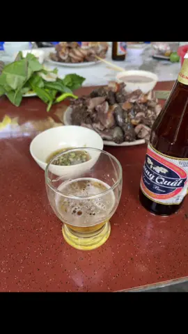 Suy cho cùng thì ngã ở đâu ta đứng dậy chỗ đó ta àh 