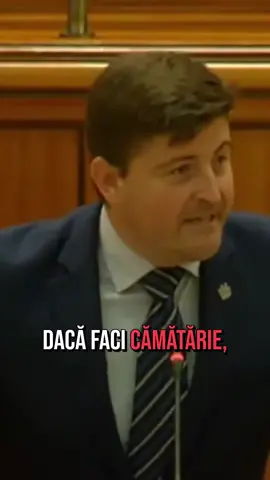 Dacă faci cămătărie, pleci fără bani la pușcărie! Lege USR adoptată AZI.