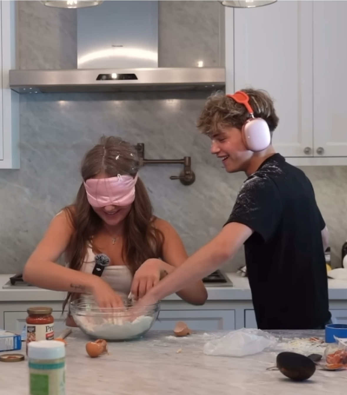 full piper rockelle and jackson friendship scene pack without quality.  requested by @Lily𖣂  stream on yt: piper LIVE vid: piper rockelle blind, deaf, and mute cooking challenge! #fyp #foryou #xyzabc #edit #scenepack 