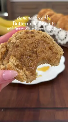 Banana Bread Biscuits 👏 Soft, fluffy, and packed with banana flavor in every bite. Think banana bread, but faster and even better. Topped with glaze and whipped cinnamon brown sugar butter—it’s a whole new level. #bananabread #bananabreadbiscuits #bananabreadrecipe #fallbaking #bakingfromscratch 