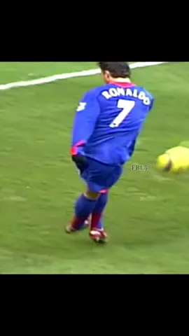 Cristiano Ronaldo🌟Masterclass Skills & Dribbling #footballislife4_ 