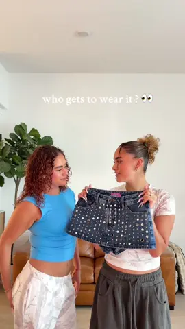 who gets to wear the @Edikted skirt 😭🤎