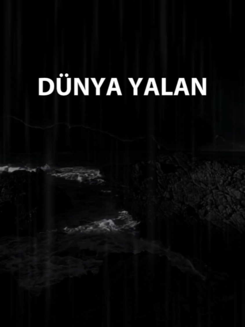 🖤 Uykuya daliyorsun, rüya yalan, uyanıyorsun dünya yalan, insanlara güvenemiyorsun herşey yalan, peki doğru olan ne? ⚡ Dost dediklerim, sırtımdan vurdu, 🔥 Sevda sandıklarım, yarıda durdu. 🌪️ Her gülüş bir maske, her söz kurudu, 🌑 Doğruyu aradım, karanlığa vurdu. 🌹 Belki tek doğru, içimdeki acı, 🕊️ Belki tek gerçek, yarım kalmış bir sevda sırrı. 🥀 Her şey yalanmış, hayatın her yanı, Doğru olan tek şey: kalbimin kara yarası. #yalandünya #sevda #herşeyyalan #karasevda  #siyahbeyazask 