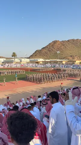 #حفل_تخرج #وزارة_دفاع #القوات_البريه_الملكيه_السعوديه #الطايف 